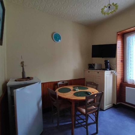 Le Nid Douillet Boheme Linge Fourni Apartment La Bourboule ภายนอก รูปภาพ